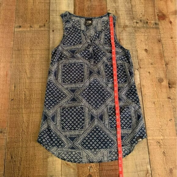 The North Face Navy White geometric sleeveless top xs - Picture 3 of 9